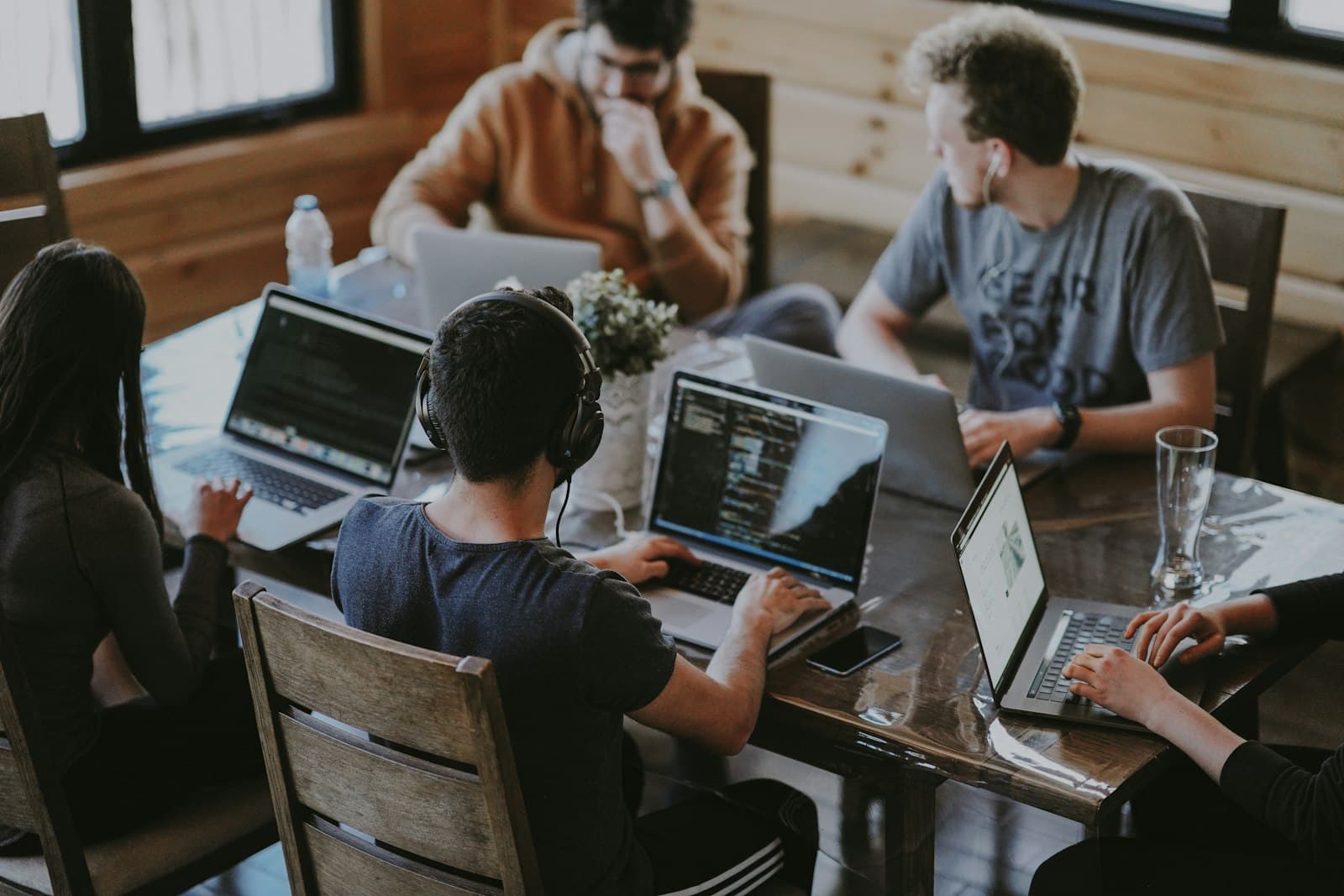 Why Healthtech Startups Need Forward-Deployed Engineers